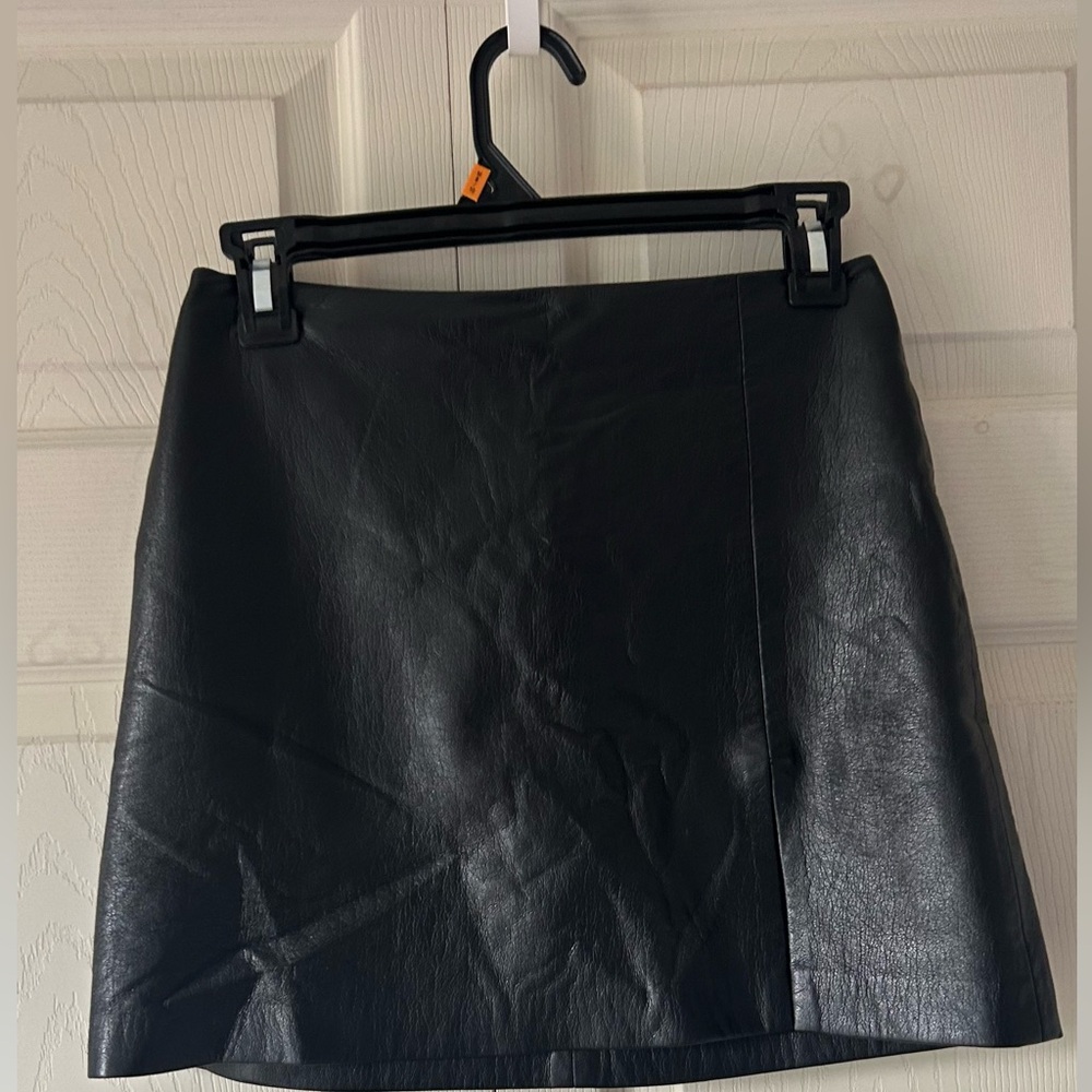 Aritzia Pleather skirt